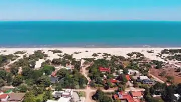 Casa con cancha en El Pinar: cuadro del vídeo 4