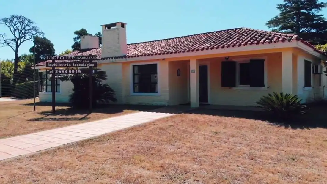 Casa con cancha en El Pinar, Canelones: cuadro del vídeo 6 de 6