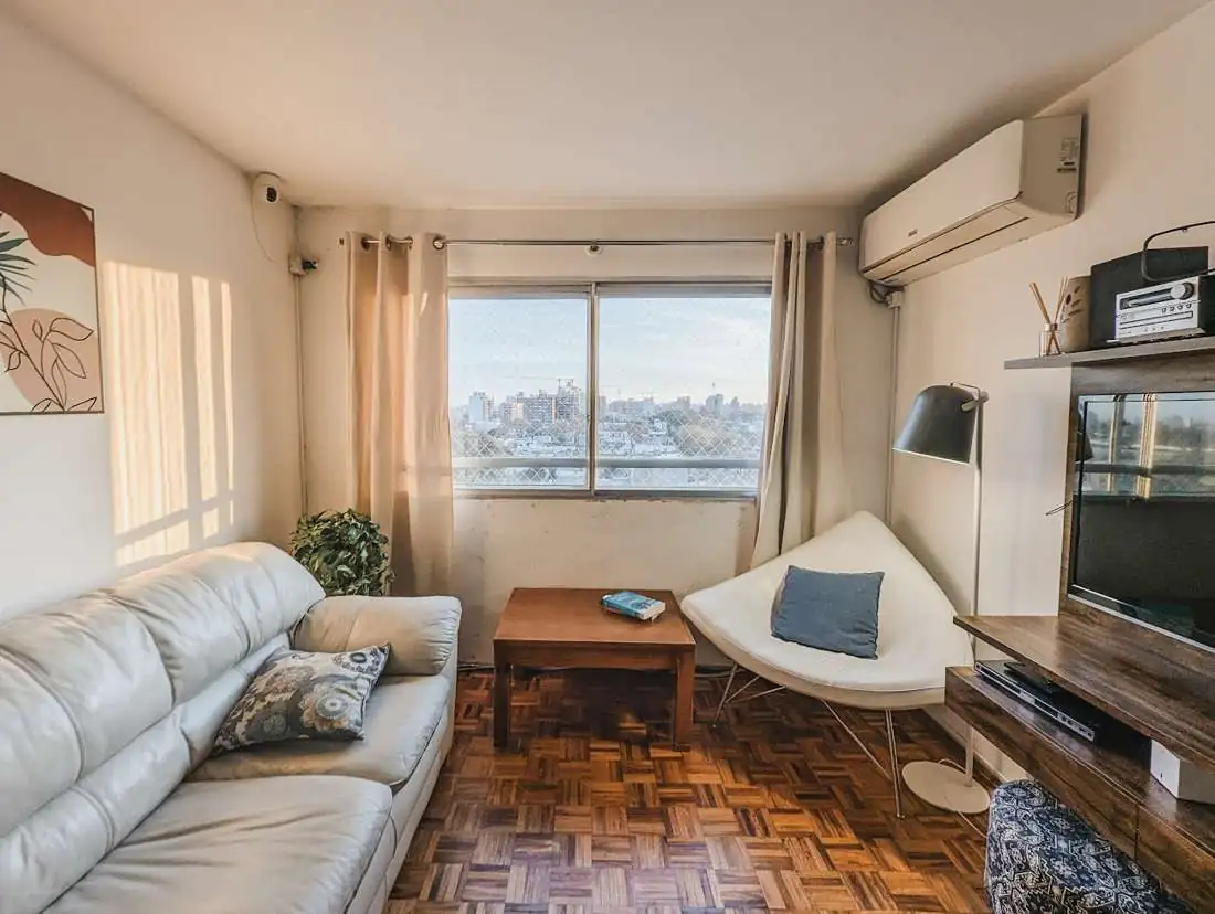 Living de un apartamento en La Blanqueada