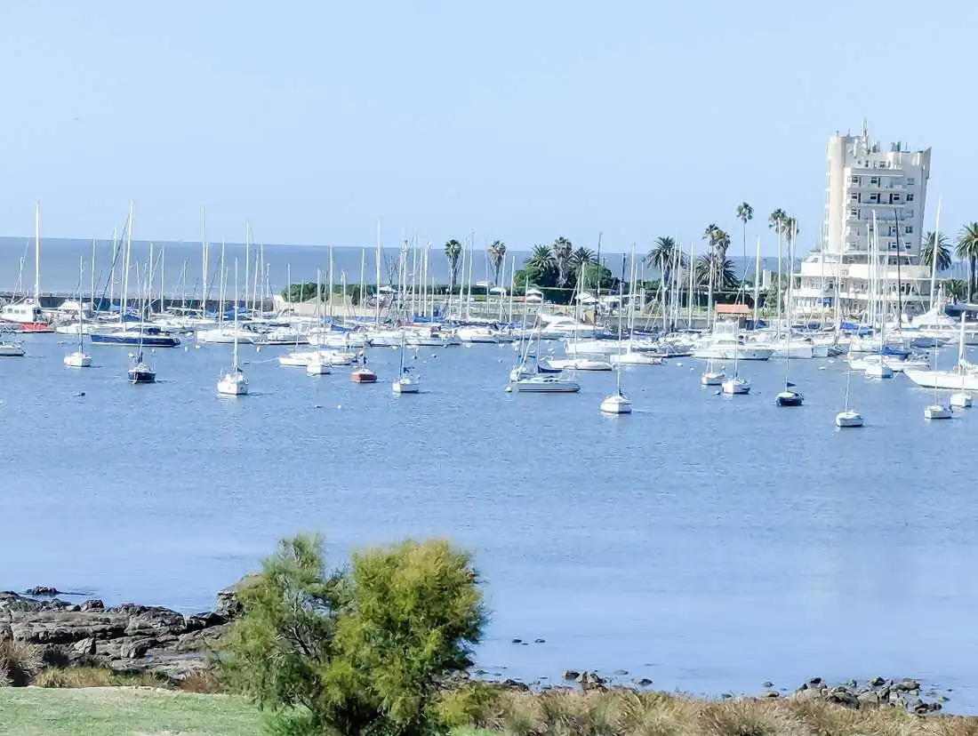 Apartamento en Rambla del Buceo, Montevideo